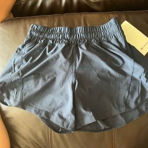 lululemon shorts size 8